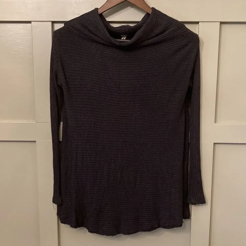 FREE People We the Free Lover Ribbed Split Back Pullover In Black Size XS